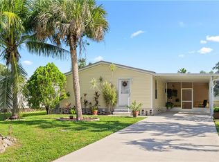 903 Manatee Rd, Naples, FL 34114