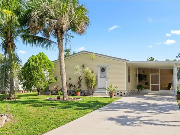 903 Manatee RD, NAPLES, FL 34114