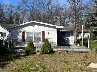 4081 Oak Shores Dr, Harrison, MI 48625