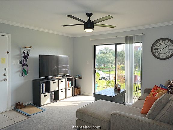 3rd image of 904 University Oaks #54