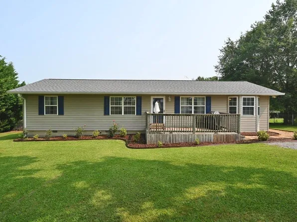 111 Lakeview Dr, Holly Pond, AL 35083