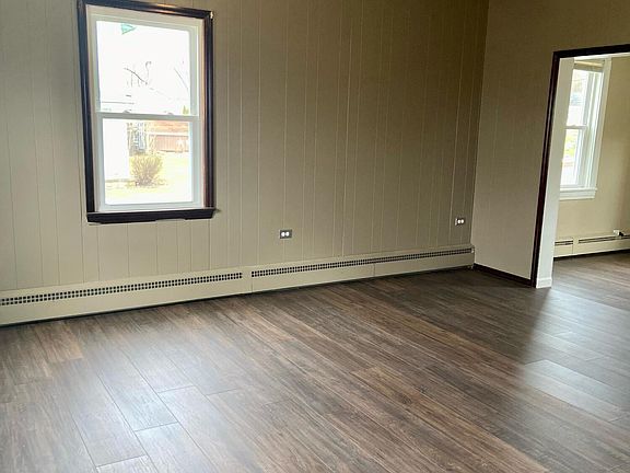 5th image of 2801 Cochran Ave