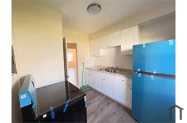 Building Photo - 425 NE 82nd St #1