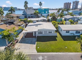 951 182nd Ave E, Redington Shores, FL 33708