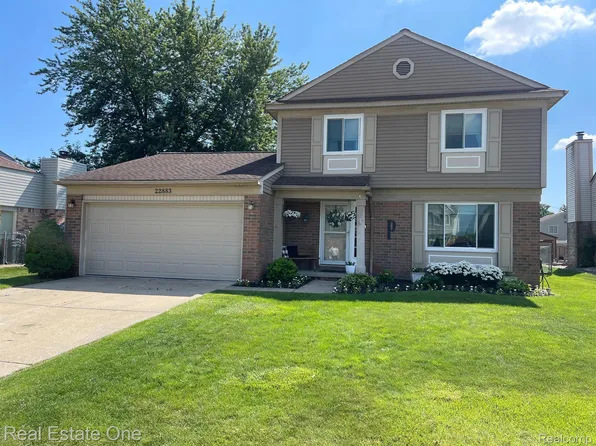 22883 Fox Chase Ln, Flat Rock, MI 48134