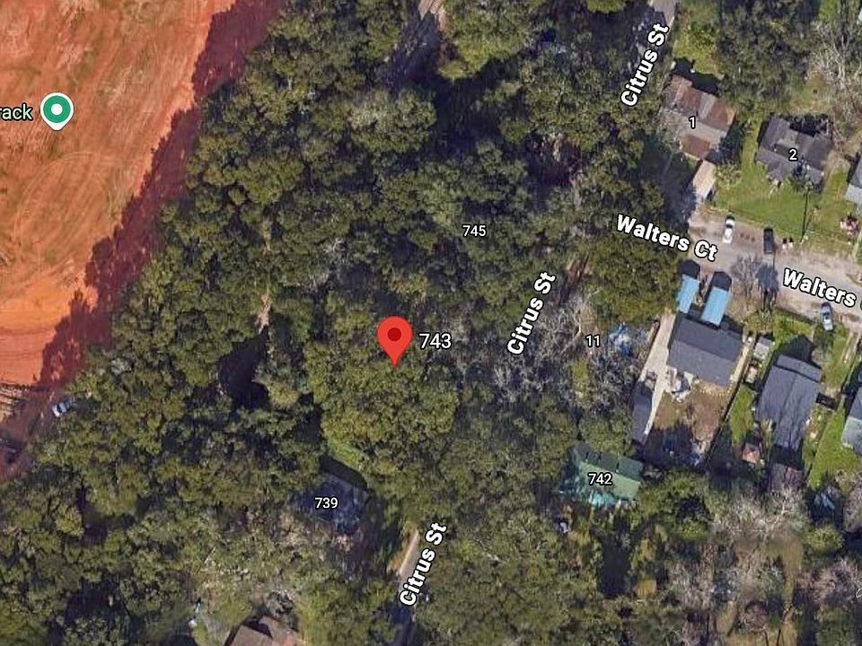 2nd image of 743 Citrus St