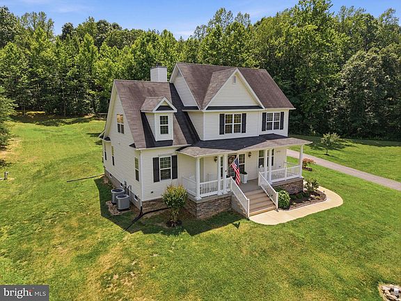 3rd image of 3730 Thunder Hill Dr