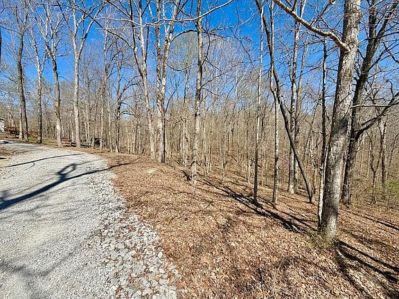 2nd image of 285 Kaufman Rd