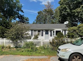 45 Corys Ct, Portsmouth, RI 02871