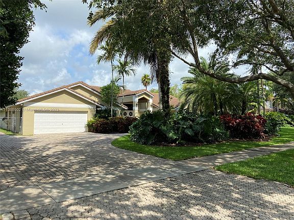 5th image of 16140 SW 77th Ave
