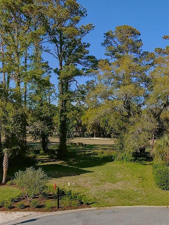1st image of 22 Country Club Ct
