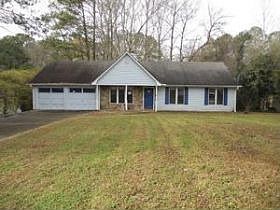 2nd image of 2873 Emerald Ln