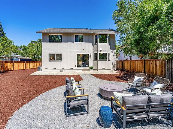 3rd image of 607 Oman Springs Circle