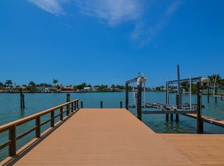 11627 Grove St, Seminole, FL 33772