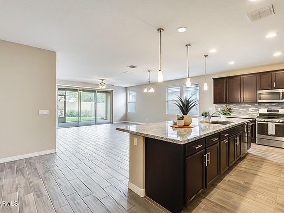 3rd image of 2236 E OTTAWA Lane