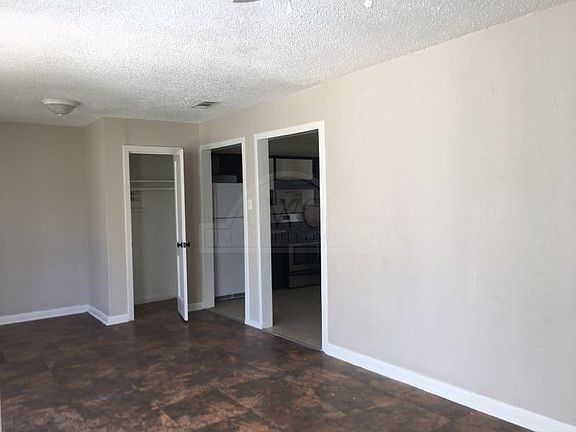 2nd image of 813 Estelle Ave #813