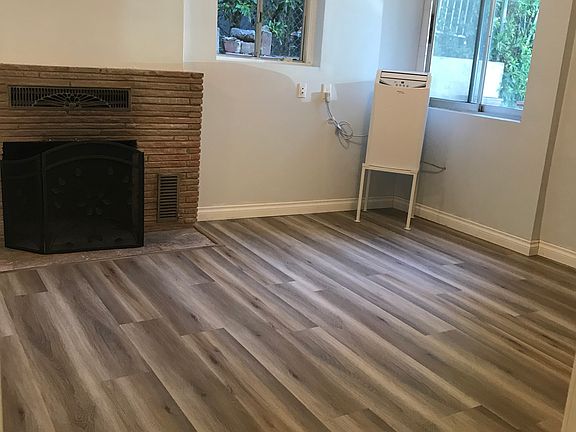 4th image of 10507 Louisiana Ave #1