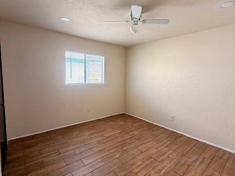 7327 Cave Dr — Photo 5
