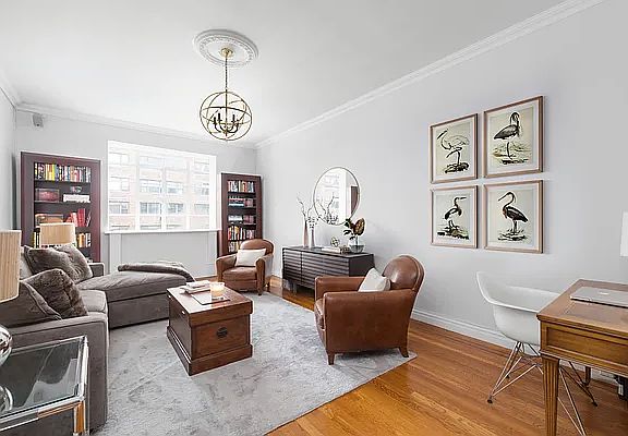 2nd image of 519 E 86th St APT 6A