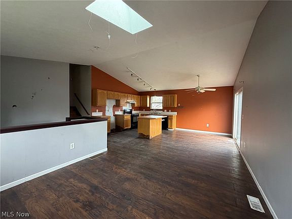 2nd image of 6623 Monroe Ln