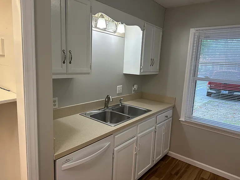 4944 Marlin Ct — Photo 7