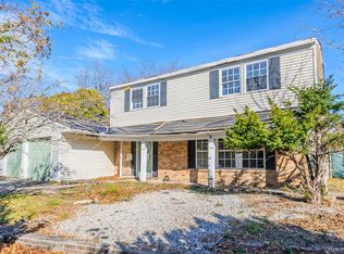 25 Crater Lake Dr, Coram, NY 11727