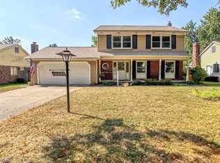 14099 Edgewood St, Livonia, MI 48154