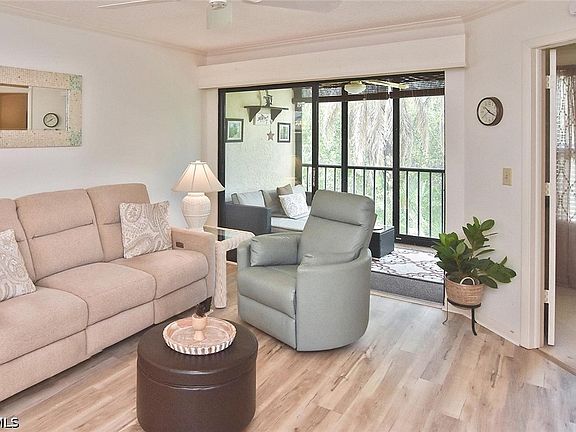 5th image of 15205 Parkside Dr #104