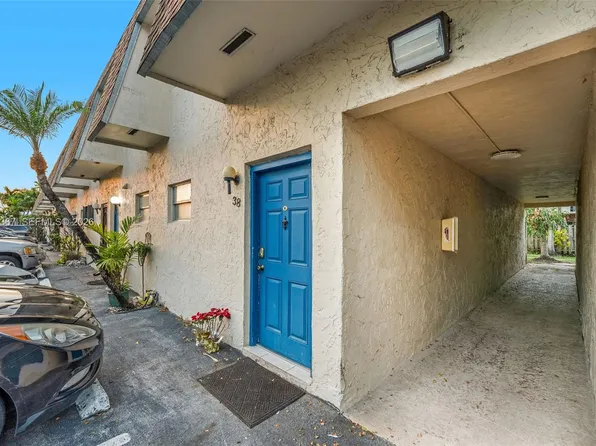 15389 S Dixie Hwy APT 38, Palmetto Bay, FL 33157