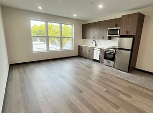 138 Mallory Ave #403, Jersey City, NJ 07304