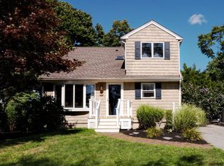 36 Silsbee Rd, North Andover, MA 01845