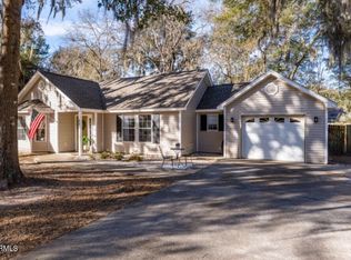 55 Ardmore Ave, Beaufort, SC 29907