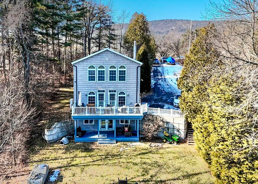 372 Bay Ln, Willsboro, NY 12996 Zillow