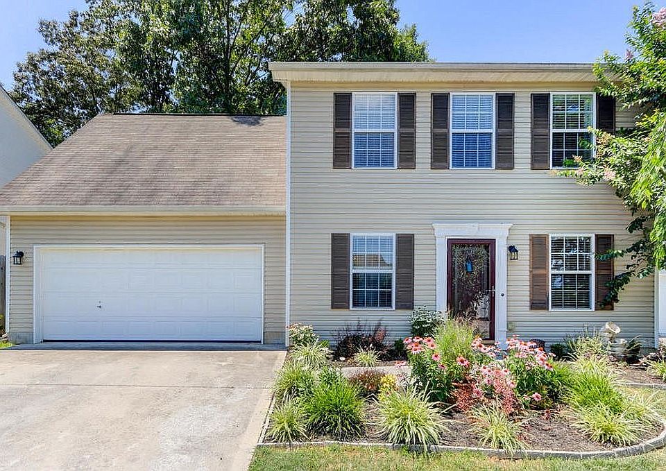2nd image of 4461 Oakbank Ln