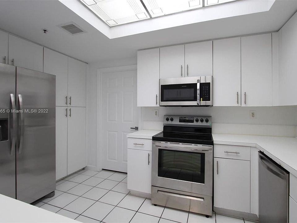 1st image of 9725 NW 52nd St APT 422