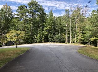 2206 Cloud Land Dr, Kennesaw, GA 30152