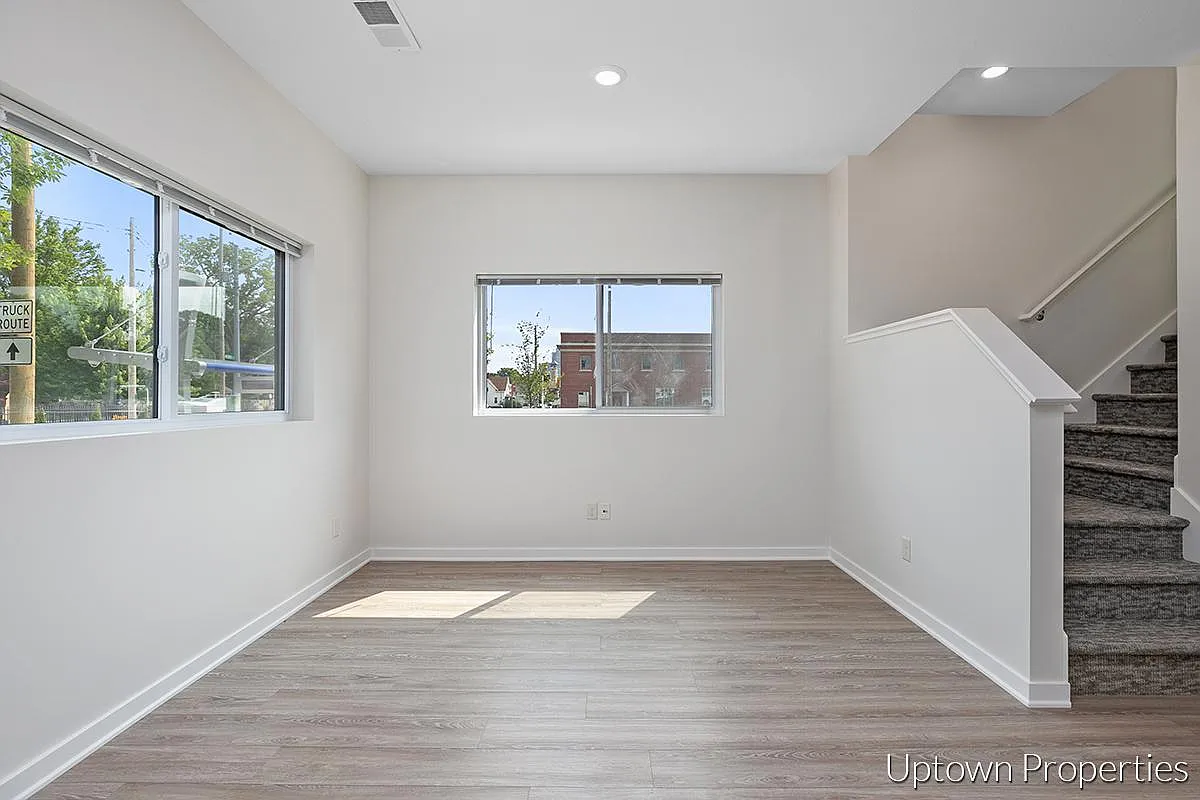 937 Fulton St W - 937 Fulton — Photo 3