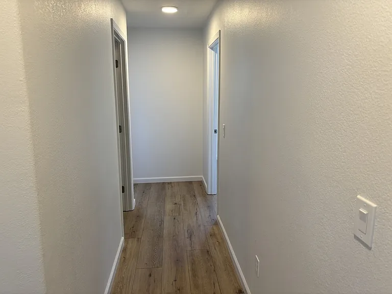 1776 Meda Ave — Photo 15