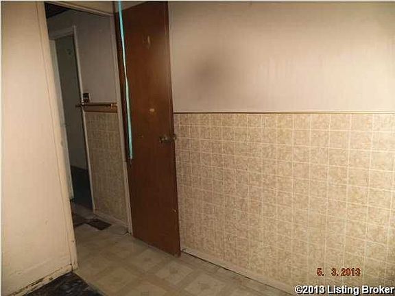 4th image of 5210 Rosette Blvd