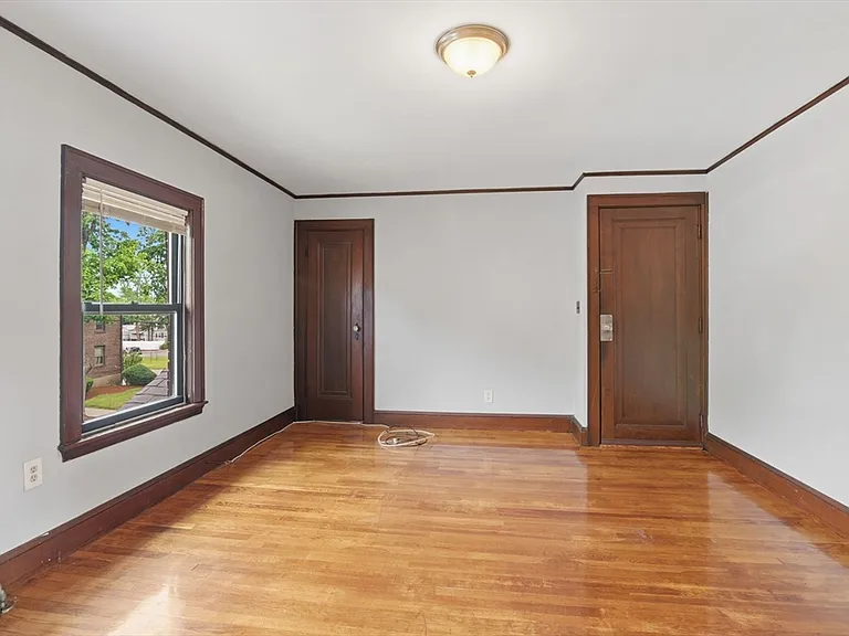 34 Weston Ave #4 — Photo 6