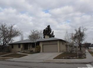 1476 W Tamarack Rd, Taylorsville, UT 84123
