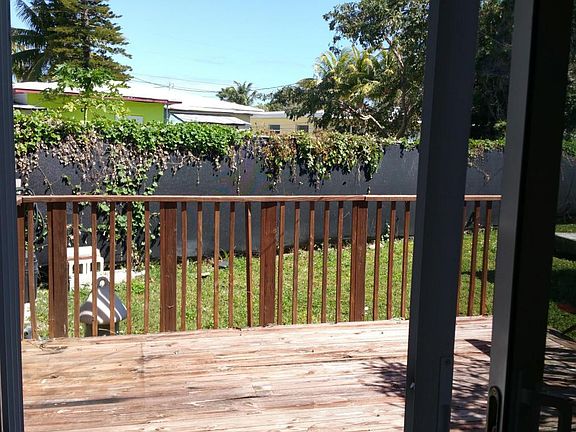 3rd image of 10877 Overseas Hwy APT 6