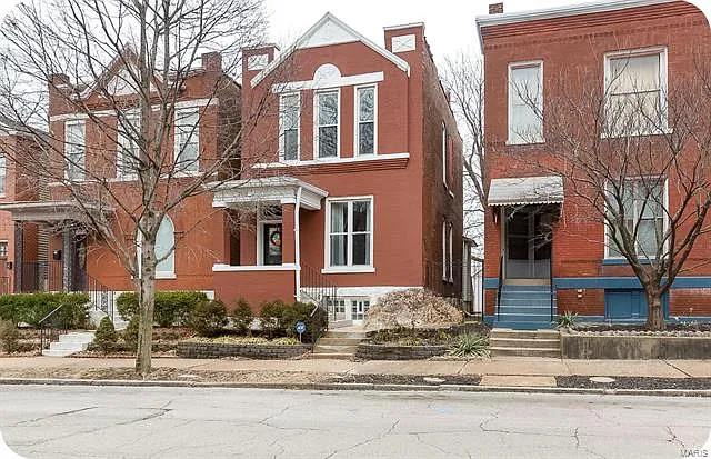 2918 Michigan Ave photo 1