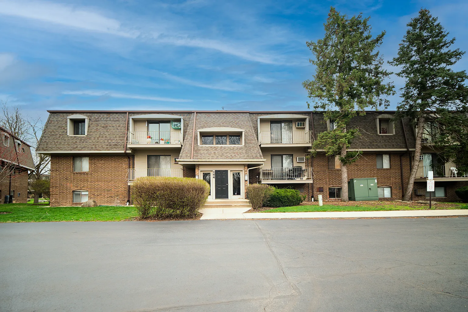 144 E Bailey Rd APT G photo 1