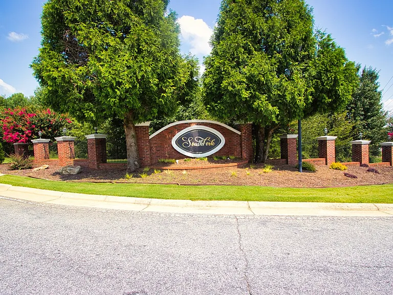 793 Kaitlyn Dr — Photo 47