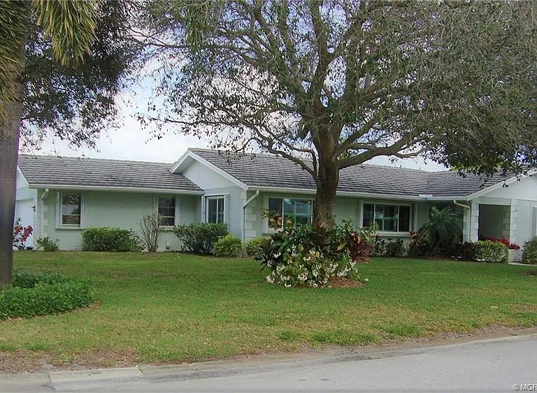 1843 SE Granada Ln — Photo 33