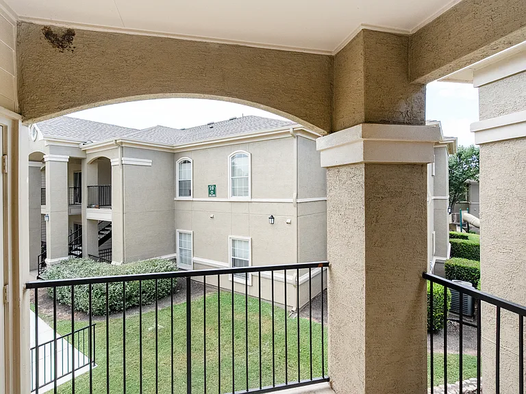 The Lodge at Lost Pines Apartments — Photo 21