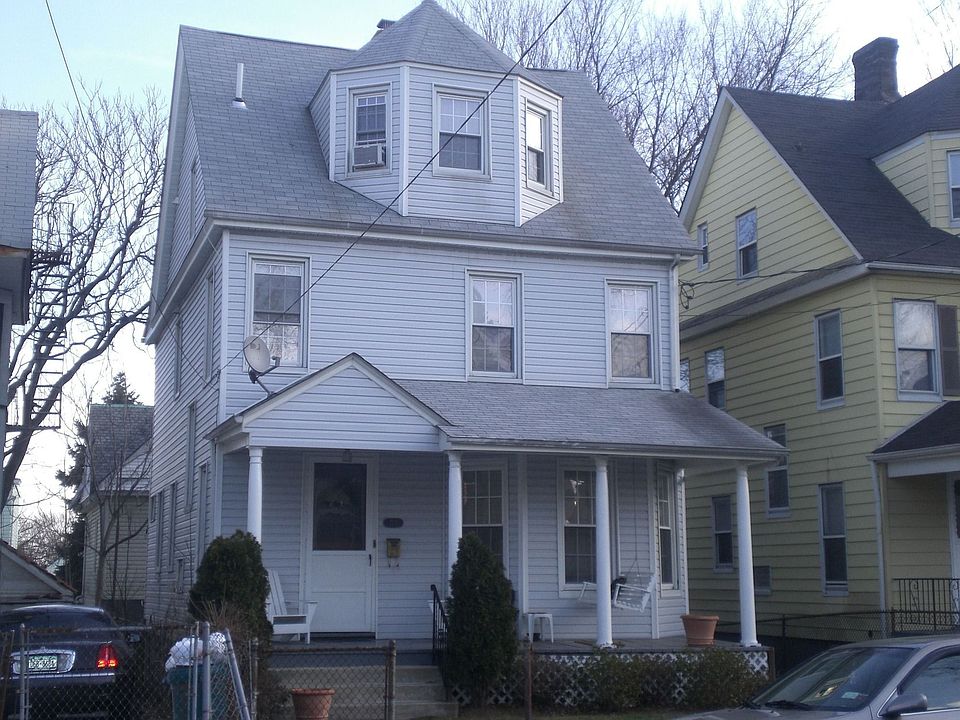 1st image of 225 S 1st Ave