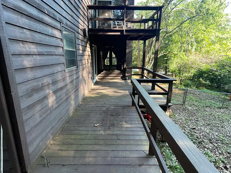 150 Brookstone Dr — Photo 22