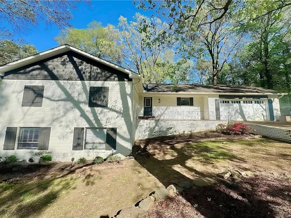 267 S Enid Ave, Russellville, AR 72801